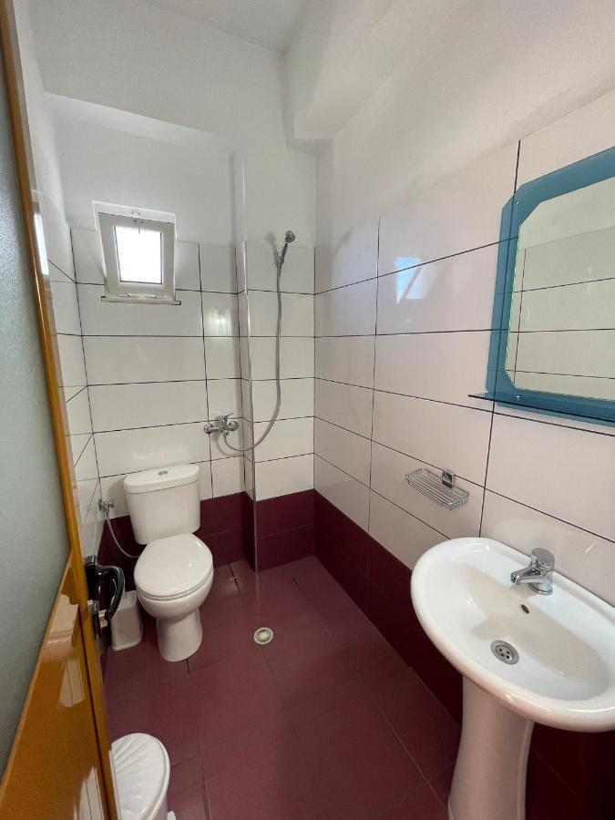 ساراندا Villa Xhevdet المظهر الخارجي الصورة