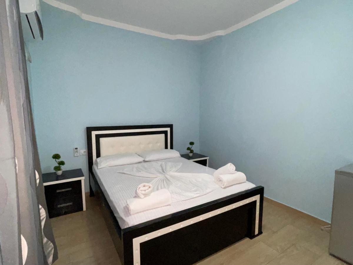 ساراندا Villa Xhevdet المظهر الخارجي الصورة