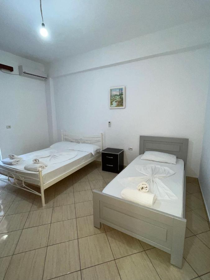 ساراندا Villa Xhevdet المظهر الخارجي الصورة