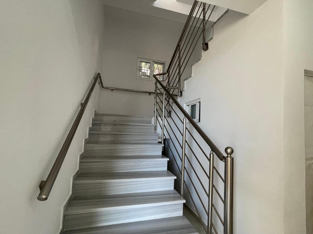 ساراندا Villa Xhevdet المظهر الخارجي الصورة